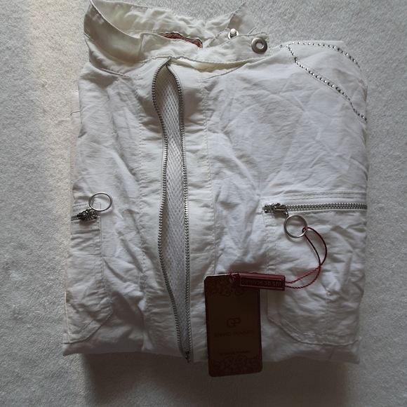 Ladies clothing - Picture 4 of 8